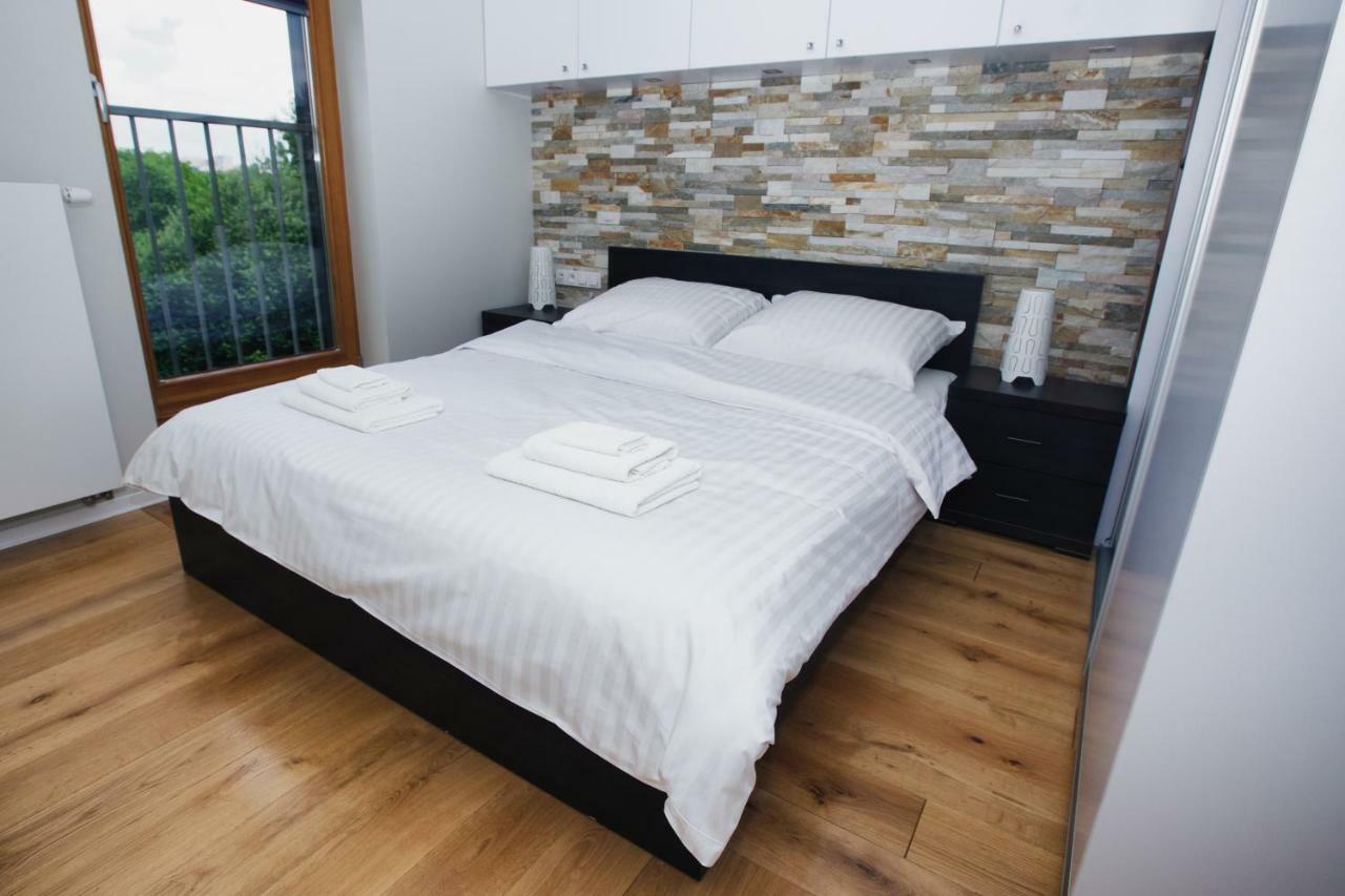 Apartament "Park Lotnikow" Krasków Eksteriør bilde